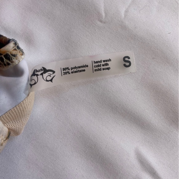 Shark Polewear Vashkelita Bodysuit - Leopard - Size Small - Picture 4 of 4